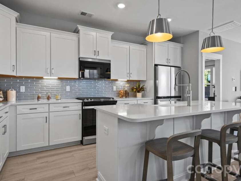 123 Nighthawk Trail, Mooresville, NC 28115.  MLS# CAR4387759, YatesRealty ID 27300. REPRESENTATIVE PURPOSES ONLY