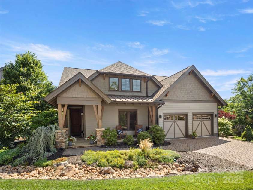 30 Stills Creek Loop, Fairview, NC 28730.  MLS# CAR4276456, YatesRealty ID 27300. 