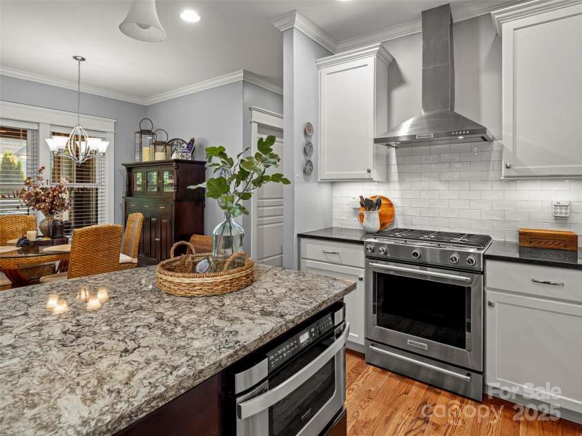 30 Stills Creek Loop, Fairview, NC 28730.  MLS# CAR4276456, YatesRealty ID 27300. 