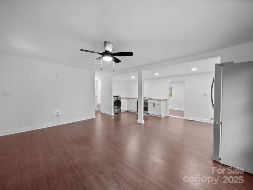 6302 Richburg Road, Great Falls, SC 29055.  MLS# CAR4283283, YatesRealty ID 27302. 