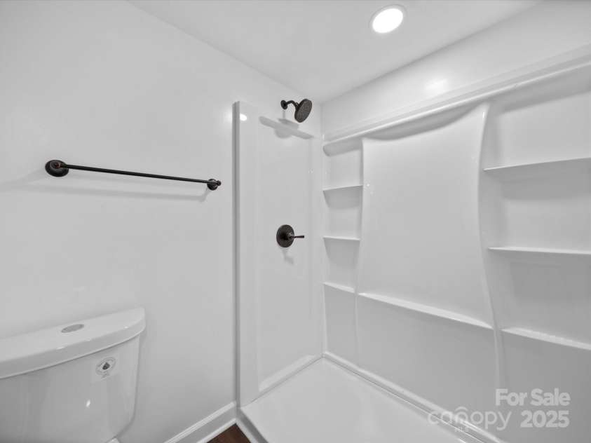 6302 Richburg Road, Great Falls, SC 29055.  MLS# CAR4283283, YatesRealty ID 27302. 