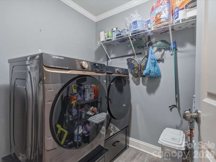 3601 Chapelwood Drive, Gastonia, NC 28052.  MLS# CAR4349300, YatesRealty ID 27303. 