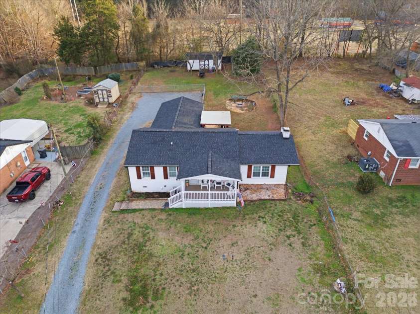 3601 Chapelwood Drive, Gastonia, NC 28052.  MLS# CAR4349300, YatesRealty ID 27303. 