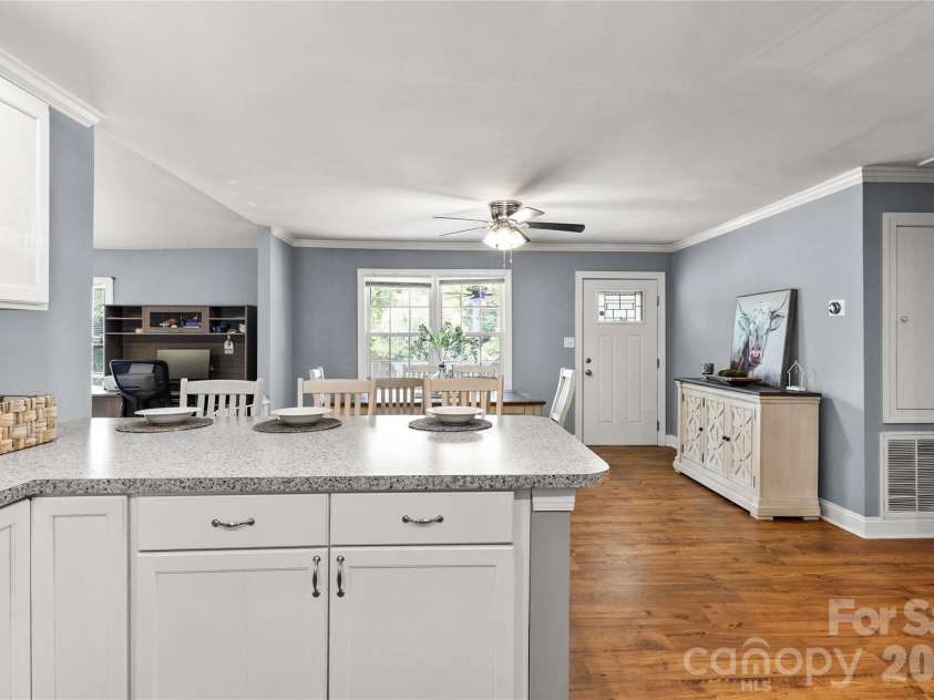 3601 Chapelwood Drive, Gastonia, NC 28052.  MLS# CAR4422096, YatesRealty ID 27303. 