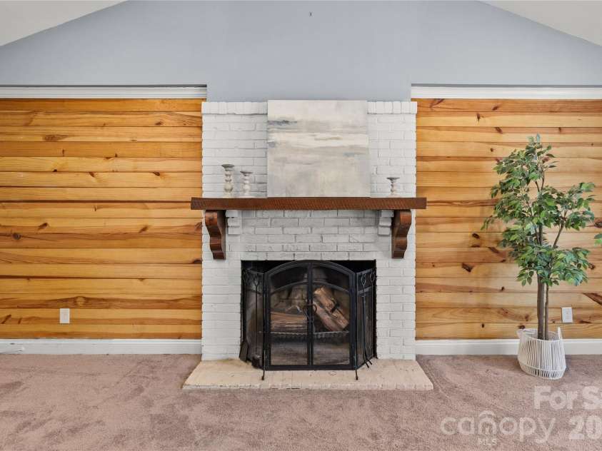 3601 Chapelwood Drive, Gastonia, NC 28052.  MLS# CAR4422096, YatesRealty ID 27303. 