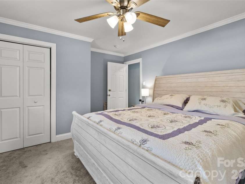 3601 Chapelwood Drive, Gastonia, NC 28052.  MLS# CAR4422096, YatesRealty ID 27303. Primary Bedroom