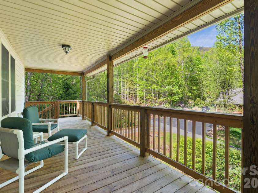 93 Streamside Drive, Waynesville, NC 28785.  MLS# CAR4369004, YatesRealty ID 27304. 