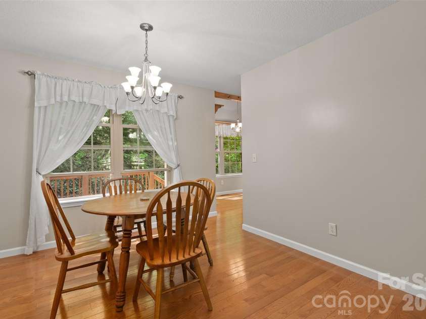 93 Streamside Drive, Waynesville, NC 28785.  MLS# CAR4369004, YatesRealty ID 27304. 