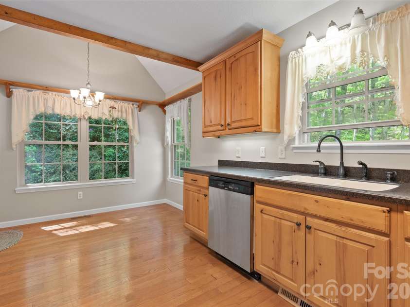 93 Streamside Drive, Waynesville, NC 28785.  MLS# CAR4369004, YatesRealty ID 27304. 
