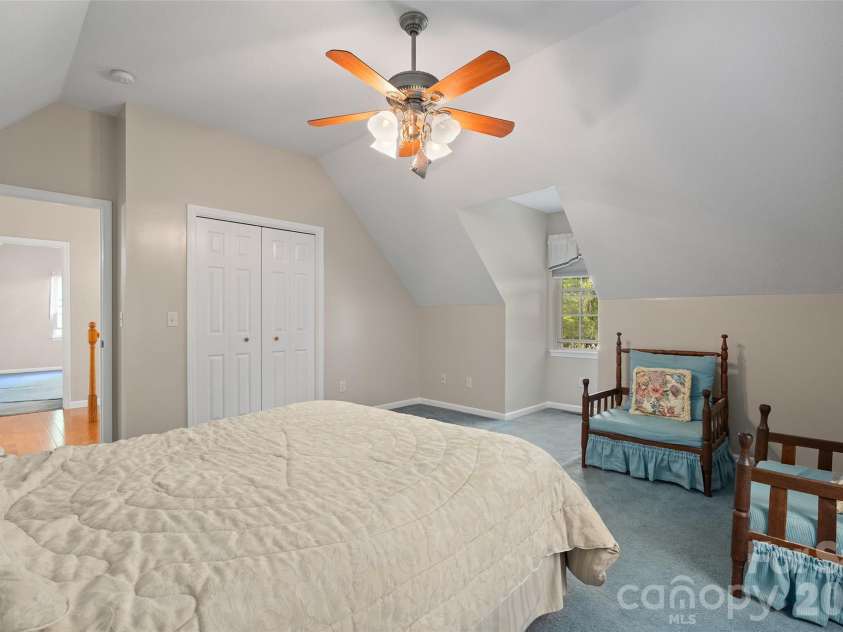 93 Streamside Drive, Waynesville, NC 28785.  MLS# CAR4369004, YatesRealty ID 27304. 