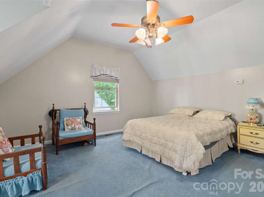 93 Streamside Drive, Waynesville, NC 28785.  MLS# CAR4369004, YatesRealty ID 27304. 