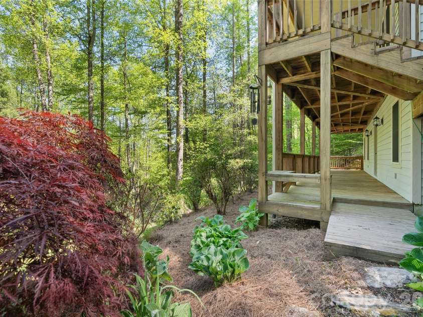 93 Streamside Drive, Waynesville, NC 28785.  MLS# CAR4369004, YatesRealty ID 27304. 