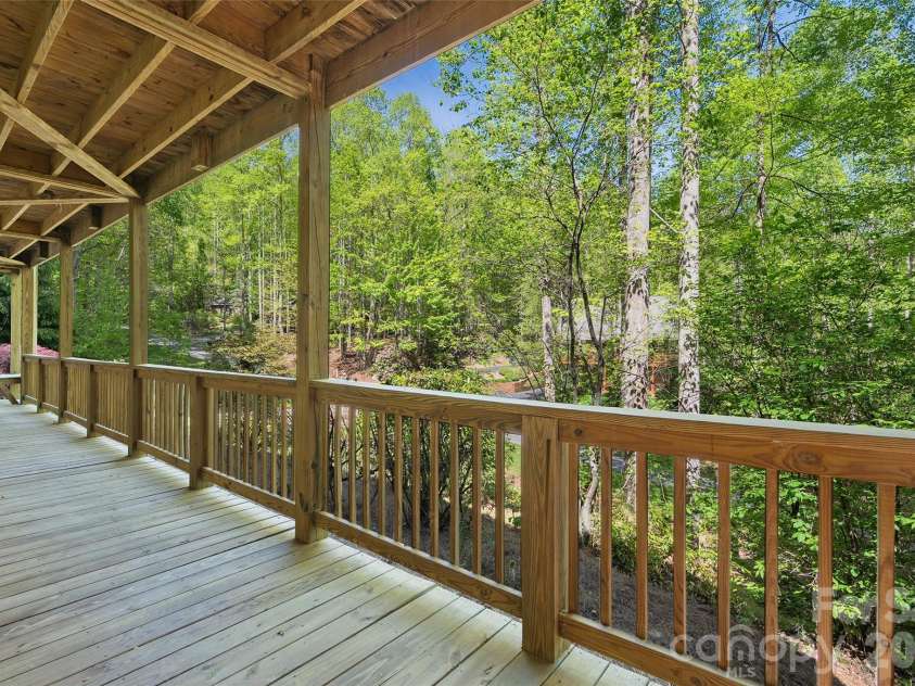 93 Streamside Drive, Waynesville, NC 28785.  MLS# CAR4369004, YatesRealty ID 27304. 