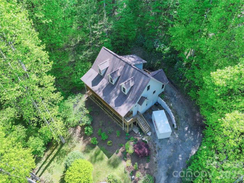 93 Streamside Drive, Waynesville, NC 28785.  MLS# CAR4369004, YatesRealty ID 27304. 