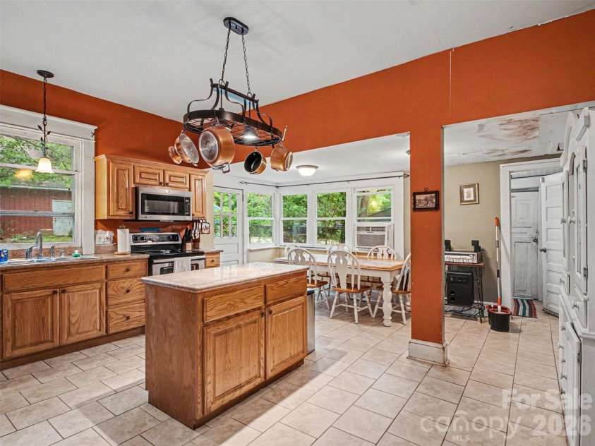 620 Fulton Street, Salisbury, NC 28144.  MLS# CAR4362963, YatesRealty ID 27306. 