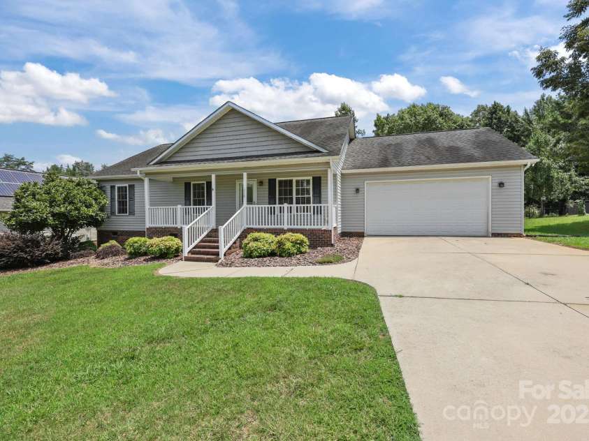 226 Brooks Farm Drive, Rockwell, NC 28138.  MLS# CAR4278847, YatesRealty ID 27307. 