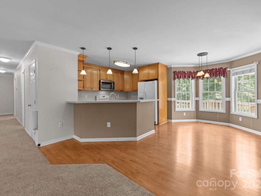 226 Brooks Farm Drive, Rockwell, NC 28138.  MLS# CAR4278847, YatesRealty ID 27307. Kitchen and Dining