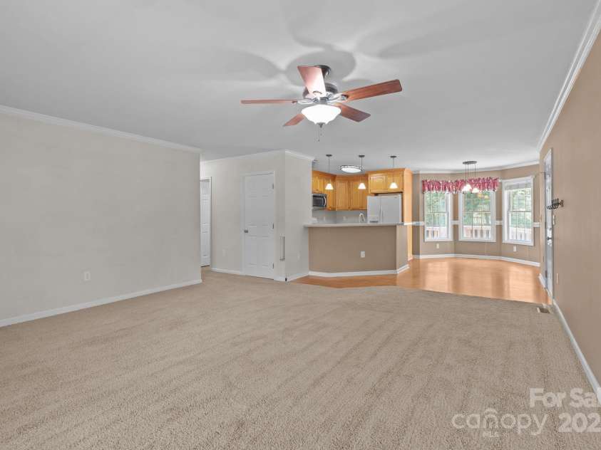 226 Brooks Farm Drive, Rockwell, NC 28138.  MLS# CAR4278847, YatesRealty ID 27307. Living Room