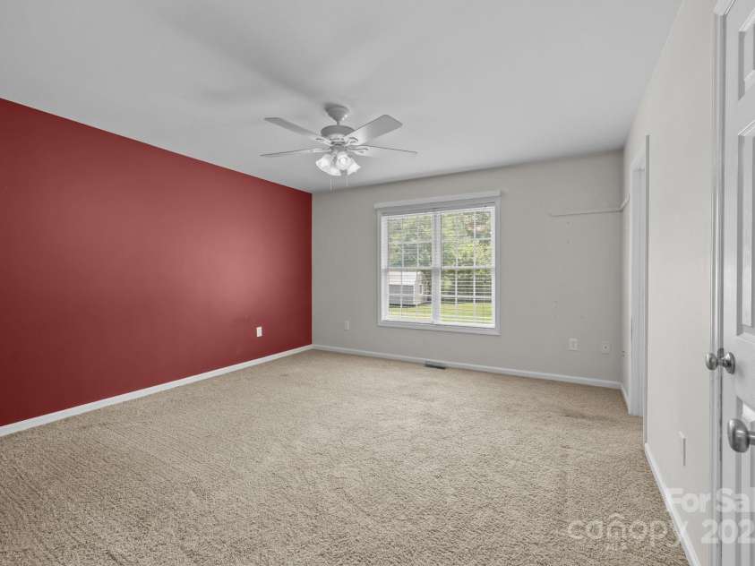 226 Brooks Farm Drive, Rockwell, NC 28138.  MLS# CAR4278847, YatesRealty ID 27307. Primary Bedroom