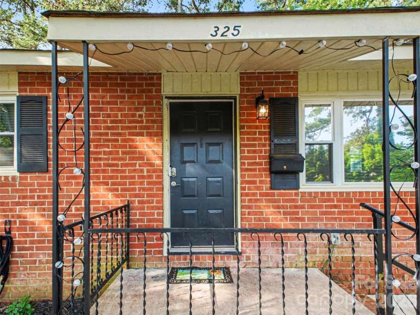 325 Amber Court, Concord, NC 28025.  MLS# CAR4383616, YatesRealty ID 27308. 