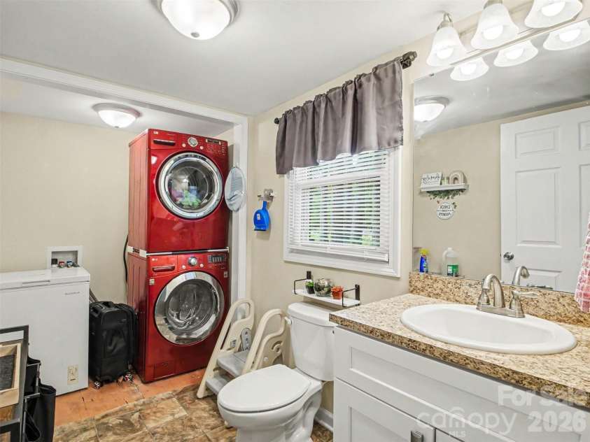 325 Amber Court, Concord, NC 28025.  MLS# CAR4383616, YatesRealty ID 27308. 
