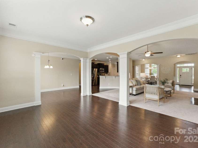 8830 Artesa Mill Lane, Charlotte, NC 28214.  MLS# CAR4259997, YatesRealty ID 27308. 