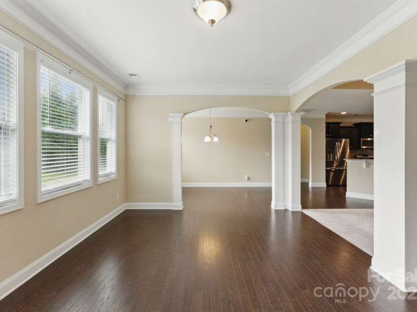 8830 Artesa Mill Lane, Charlotte, NC 28214.  MLS# CAR4259997, YatesRealty ID 27308. 