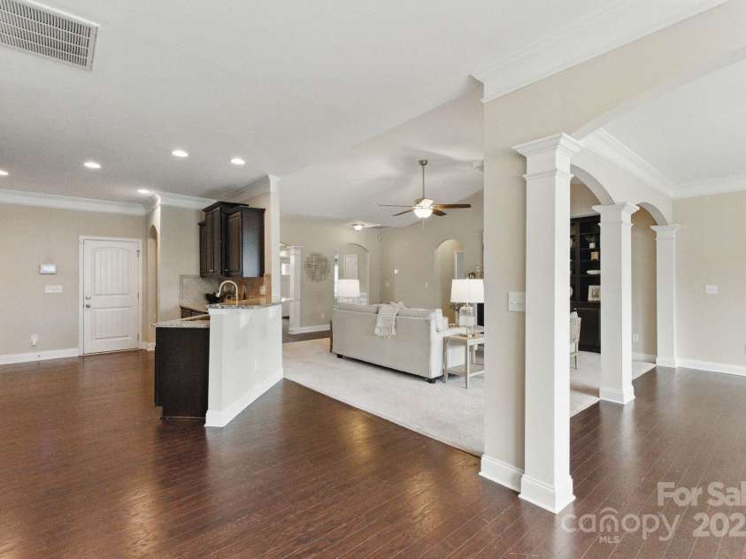 8830 Artesa Mill Lane, Charlotte, NC 28214.  MLS# CAR4259997, YatesRealty ID 27308. 