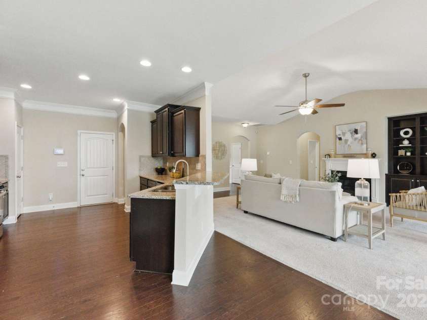8830 Artesa Mill Lane, Charlotte, NC 28214.  MLS# CAR4259997, YatesRealty ID 27308. 