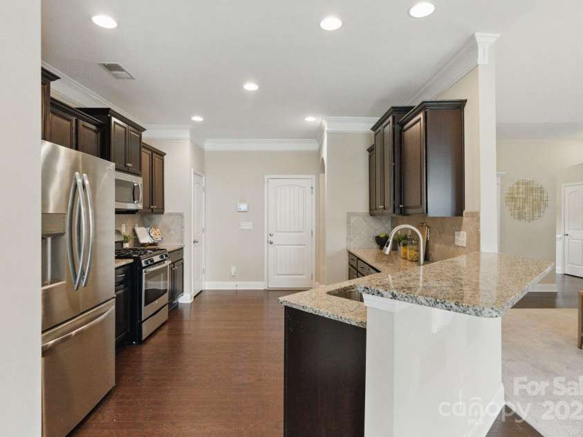 8830 Artesa Mill Lane, Charlotte, NC 28214.  MLS# CAR4259997, YatesRealty ID 27308. 