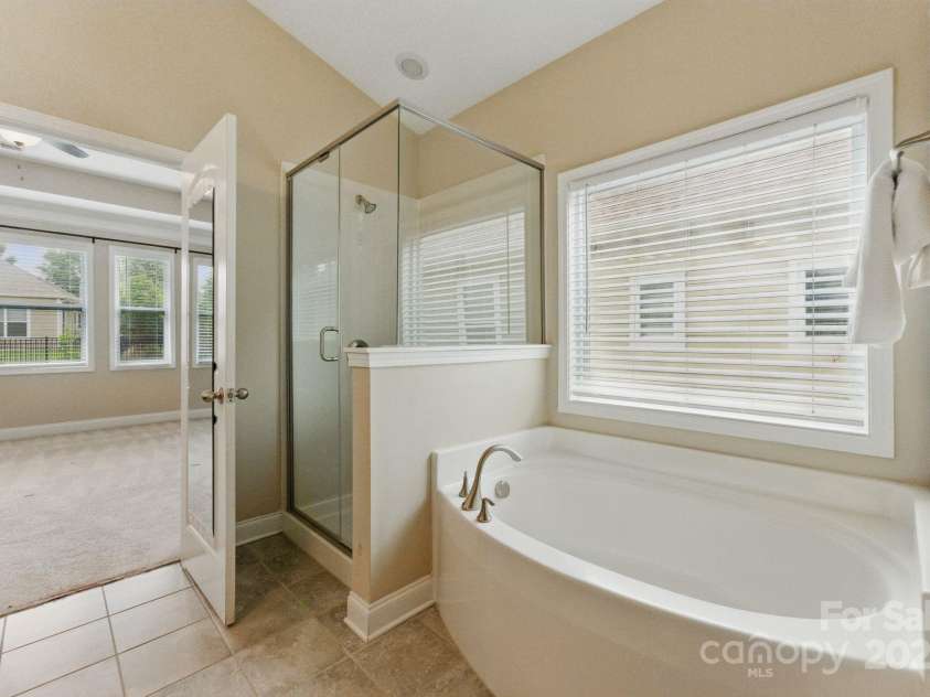 8830 Artesa Mill Lane, Charlotte, NC 28214.  MLS# CAR4259997, YatesRealty ID 27308. 