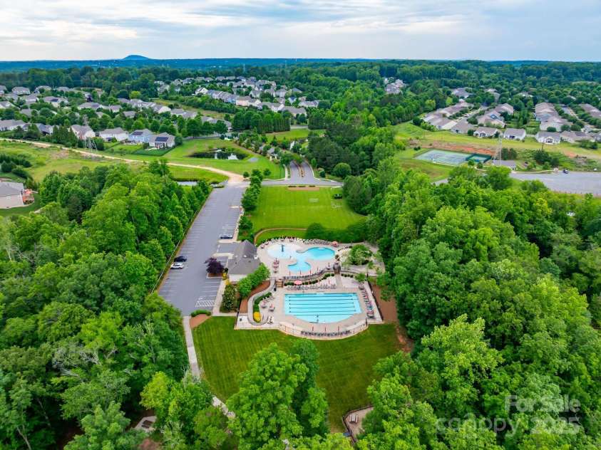 8830 Artesa Mill Lane, Charlotte, NC 28214.  MLS# CAR4259997, YatesRealty ID 27308. 
