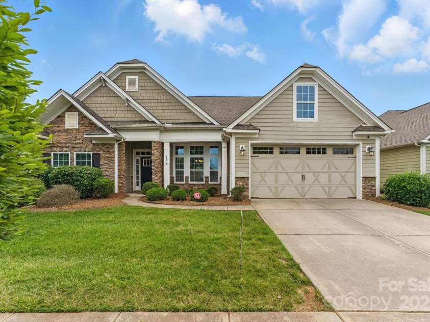 8830 Artesa Mill Lane, Charlotte, NC 28214.  MLS# CAR4259997, YatesRealty ID 27308. 
