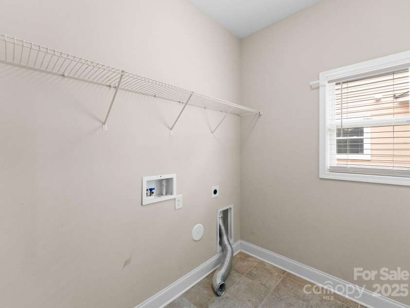 8830 Artesa Mill Lane, Charlotte, NC 28214.  MLS# CAR4259997, YatesRealty ID 27308. 