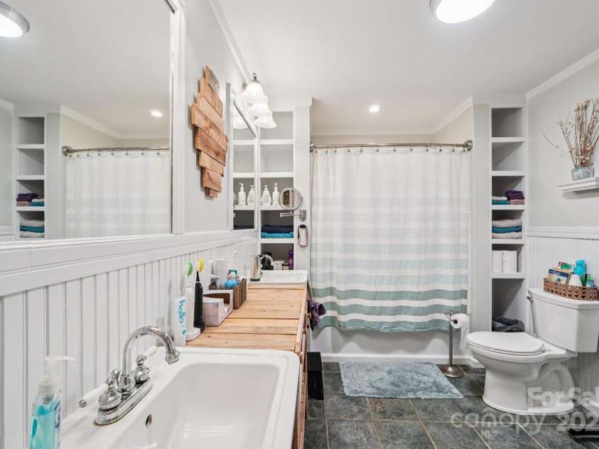 3770 Buck Point Road, Catawba, NC 28609.  MLS# CAR4277174, YatesRealty ID 27311. 