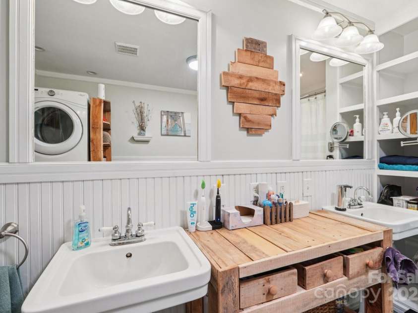 3770 Buck Point Road, Catawba, NC 28609.  MLS# CAR4277174, YatesRealty ID 27311. 