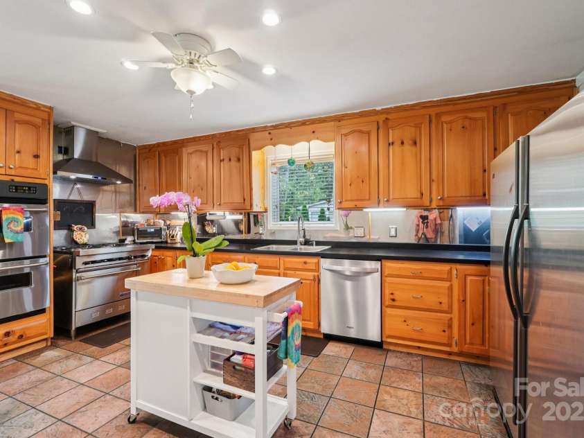 3770 Buck Point Road, Catawba, NC 28609.  MLS# CAR4277174, YatesRealty ID 27311. 