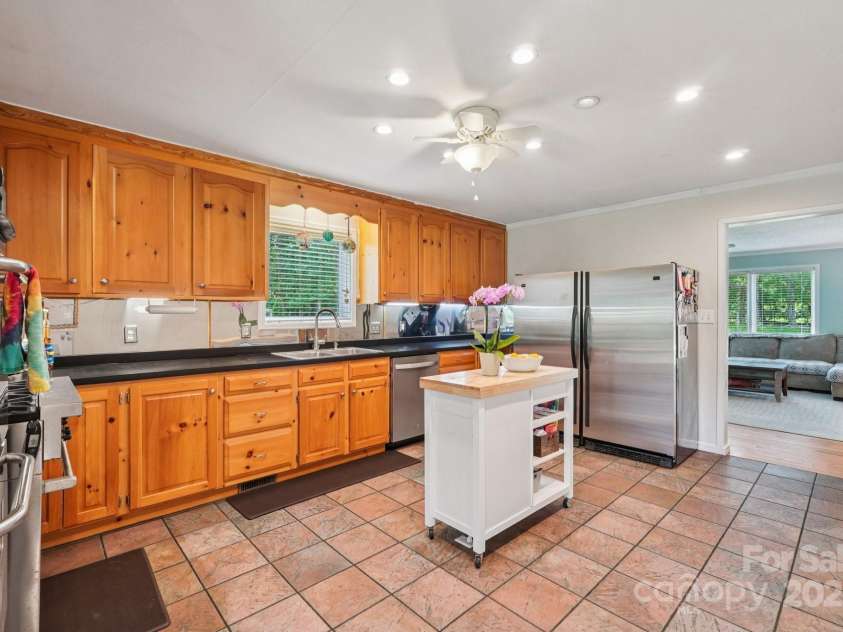 3770 Buck Point Road, Catawba, NC 28609.  MLS# CAR4277174, YatesRealty ID 27311. 