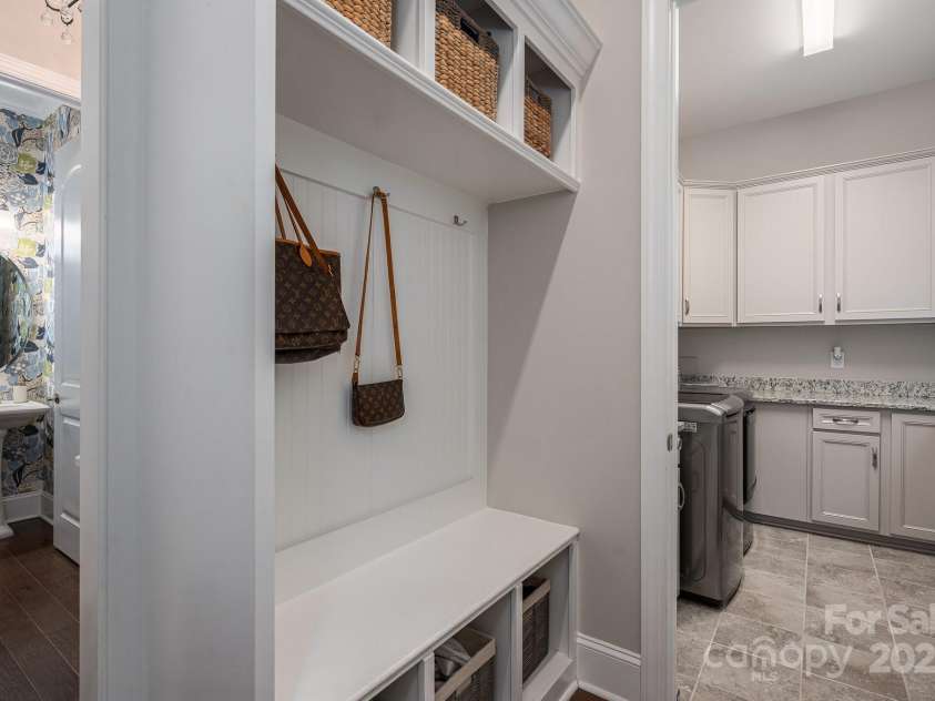 124 Cross Current Lane, Belmont, NC 28012.  MLS# CAR4260691, YatesRealty ID 27312. 