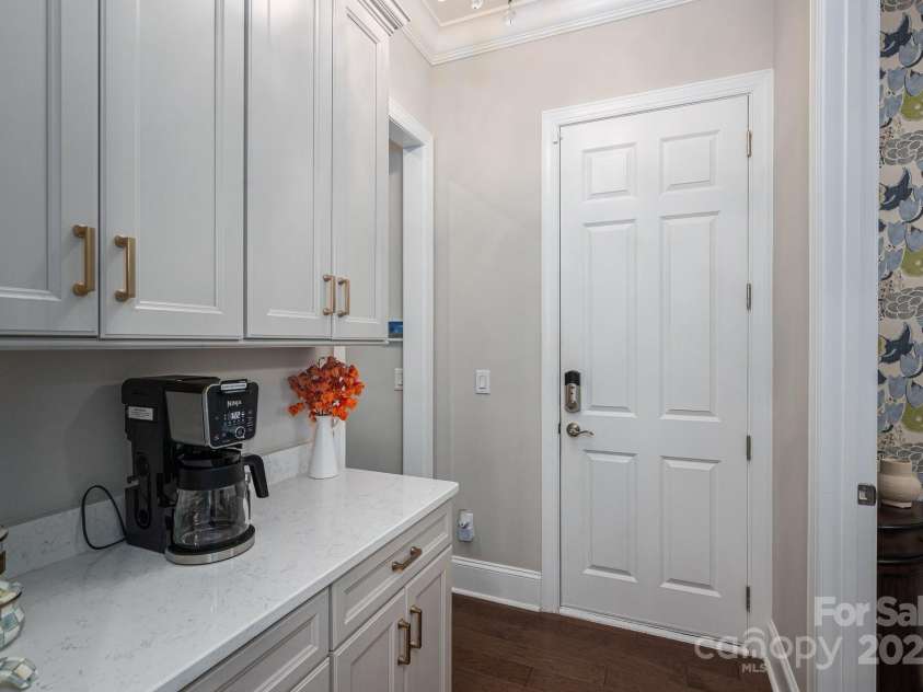 124 Cross Current Lane, Belmont, NC 28012.  MLS# CAR4260691, YatesRealty ID 27312. 