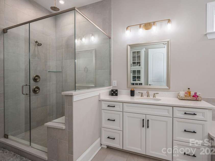 124 Cross Current Lane, Belmont, NC 28012.  MLS# CAR4260691, YatesRealty ID 27312. 