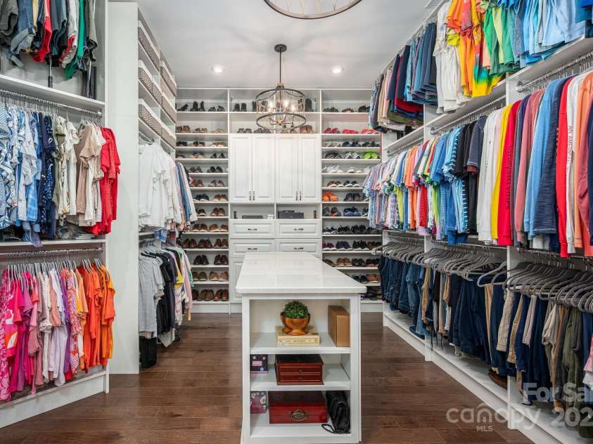 124 Cross Current Lane, Belmont, NC 28012.  MLS# CAR4260691, YatesRealty ID 27312. 