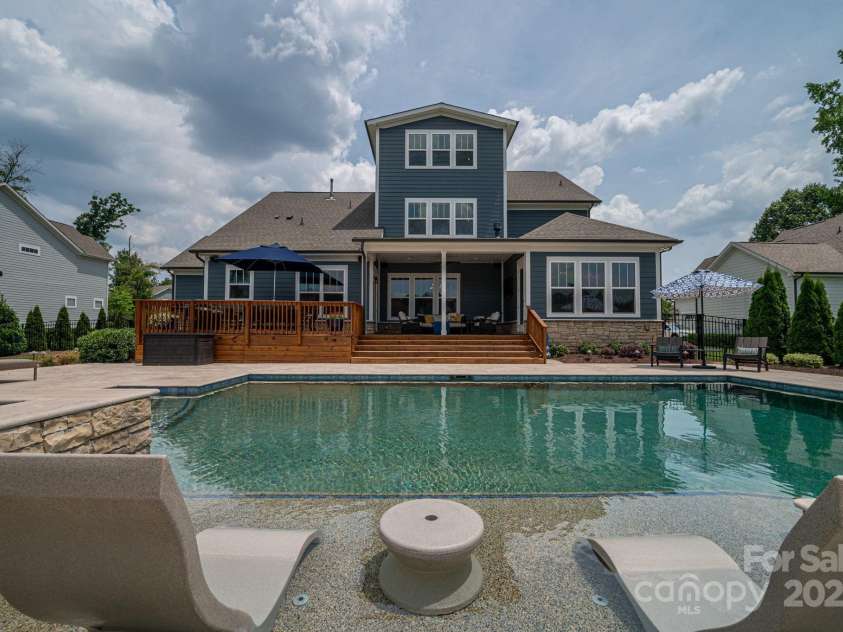 124 Cross Current Lane, Belmont, NC 28012.  MLS# CAR4260691, YatesRealty ID 27312. 