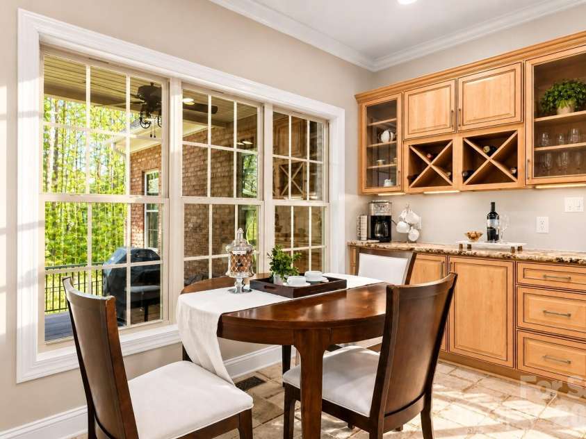 4950 River Hills Drive, Denver, NC 28037.  MLS# CAR4356776, YatesRealty ID 27312. Coffee & Wine Bar