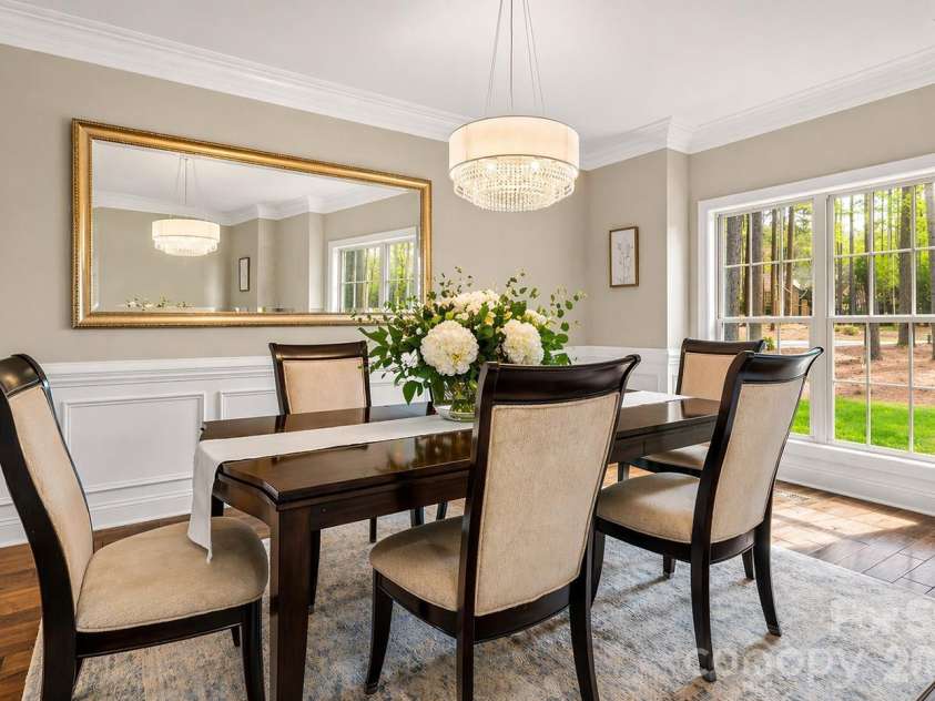4950 River Hills Drive, Denver, NC 28037.  MLS# CAR4356776, YatesRealty ID 27312. Elegant Dining space for gatherings and special occasions