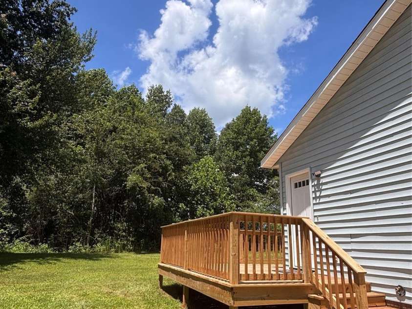 155 Riverside Farm Lane, Hiddenite, NC 28636.  MLS# CAR4273022, YatesRealty ID 27313. 