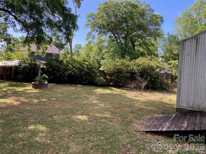 526 Hillcrest Drive, North Augusta, SC 29841.  MLS# CAR4326802, YatesRealty ID 27313. 