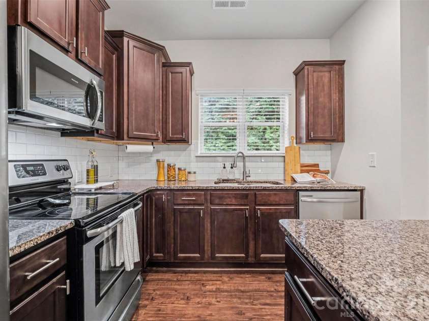 104 Boxtail Way, Mooresville, NC 28115.  MLS# CAR4374934, YatesRealty ID 27314. 