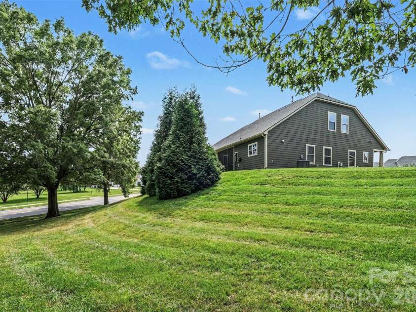 104 Boxtail Way, Mooresville, NC 28115.  MLS# CAR4374934, YatesRealty ID 27314. 