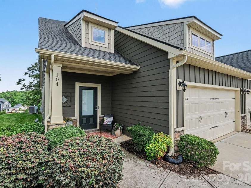 104 Boxtail Way, Mooresville, NC 28115.  MLS# CAR4374934, YatesRealty ID 27314. 